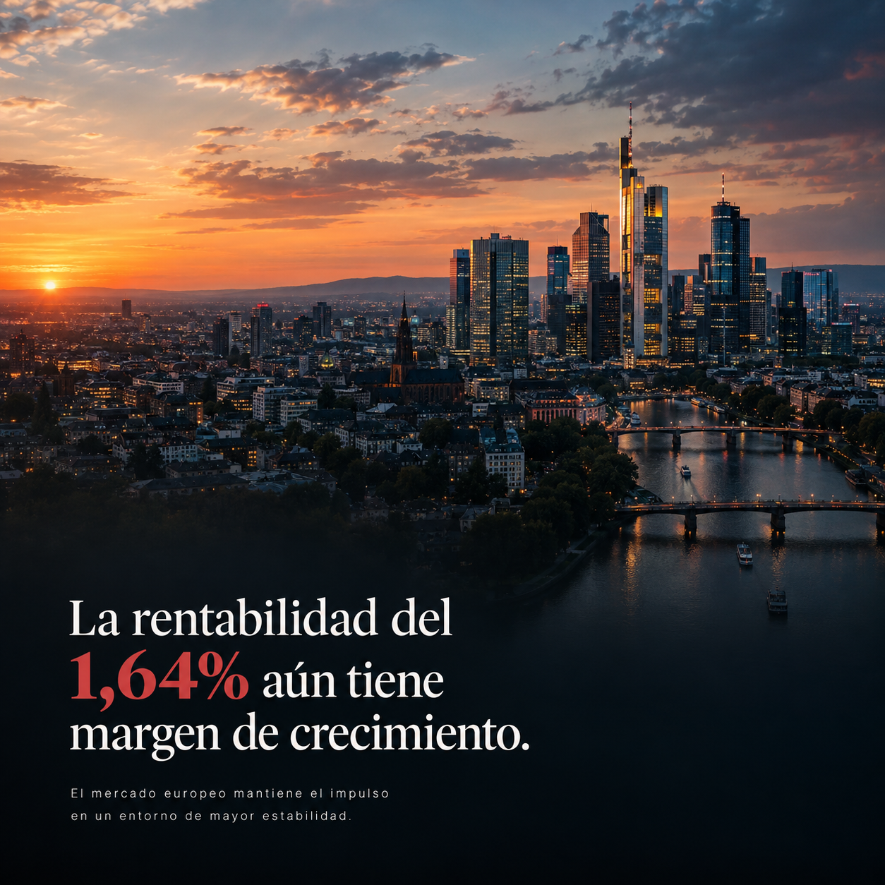 Vista aérea de un distrito financiero europeo al atardecer de un viernes, representando el cierre semanal a la baja del Ibex 35 el 19 de septiembre de 2026